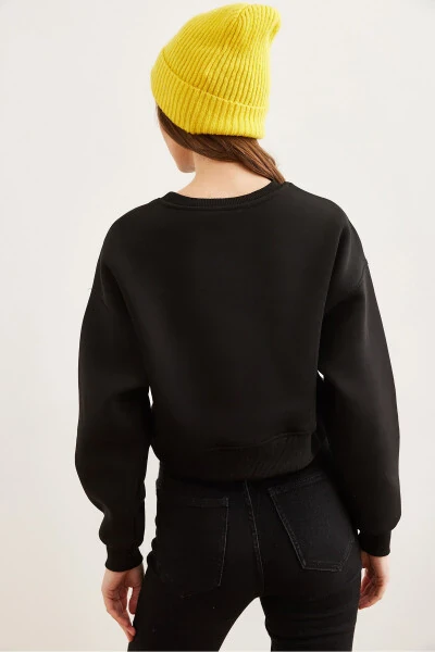 Women's Black Heart Embroidered Thistle Crop Oversized Sweatshirt SWT-19000662 - 5