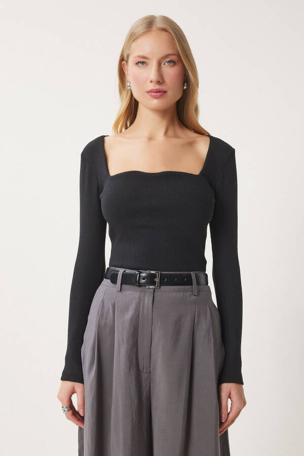 Women's Black Heart Neck Ribbed Knit Blouse GT00100 - 3