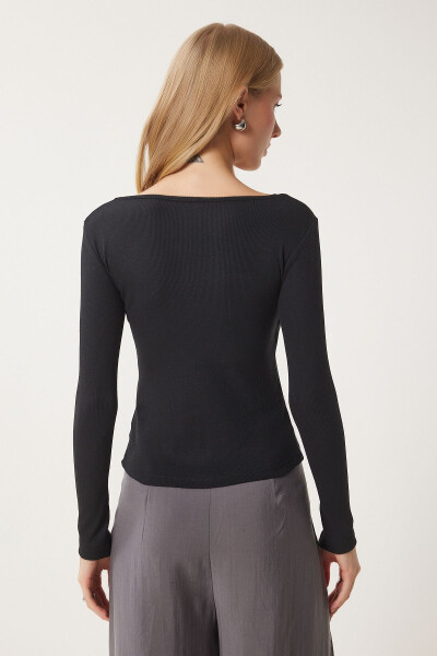 Women's Black Heart Neck Ribbed Knit Blouse GT00100 - 6