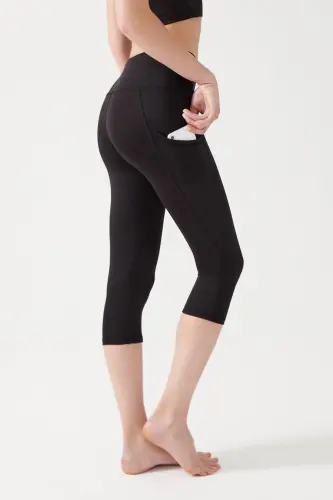 Women's Black High-Waist Shaping Double Pocket Below Knee Capri Leggings - 1