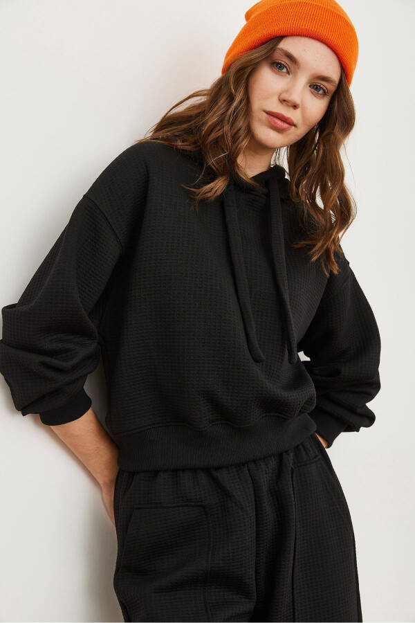 Women's Black Hooded Drawstring Waffle Sweatshirt SWT-19000708 - 5