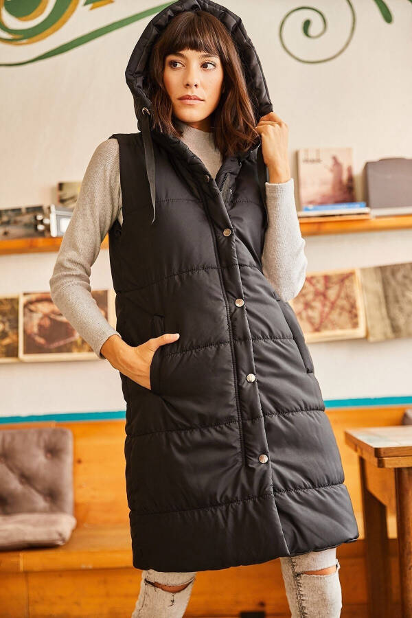 Women's Black Hooded Pocket Puffer Vest YLK-19000007 - 2