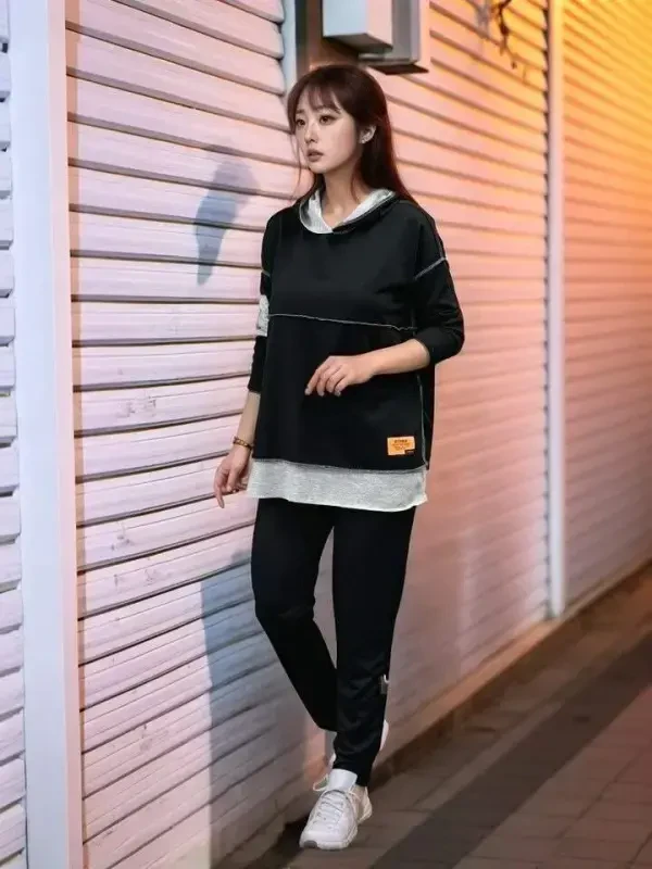 Women's Black Hoodie Skirt Hem Detail Badge Reverse Stitch Appearance Two Piece Set - 3