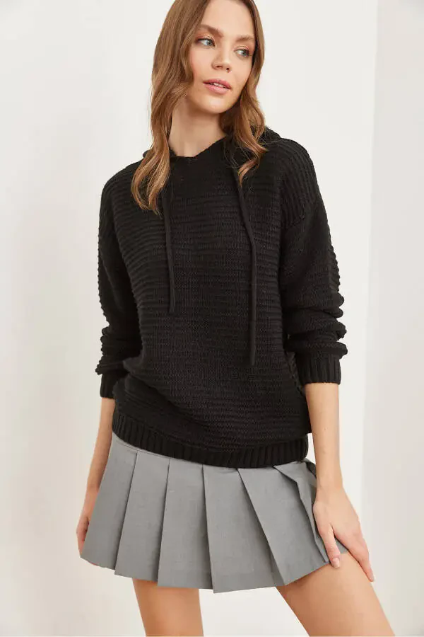 Women's Black Hoodie Sweater HRK-19000301 - 3