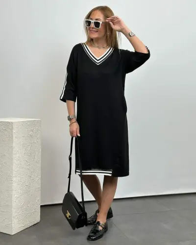 Women's Black Knee-High Ribbed Dress - 1