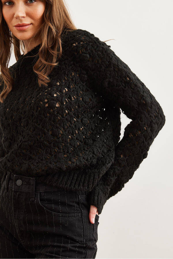 Women's Black Lace Pom Pom Soft Knitted Sweater KZK-19000935 - 4