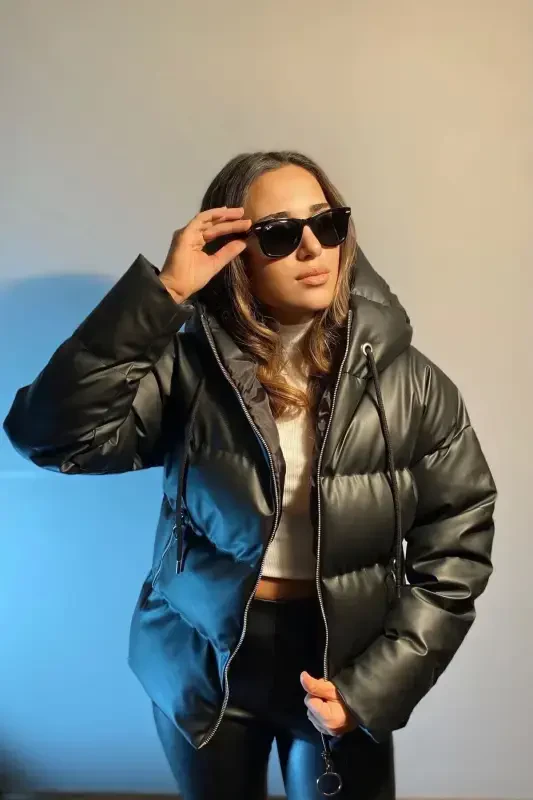 Women's Black Leather Hooded Puffer Jacket - LA QUERTA
