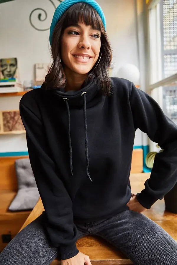 Women's Black Long Neck Soft Textured Thick Sweatshirt SWT-19000189 - 2