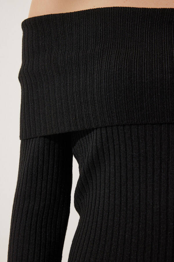 Women's Black Madonna Collar Knitted Sweater FN03180 - 4