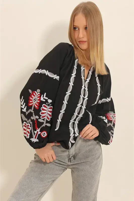 Women's Black Mandarin Collar Embroidered Woven Blouse ALC-X11295 - TREND ALAÇATI STILI