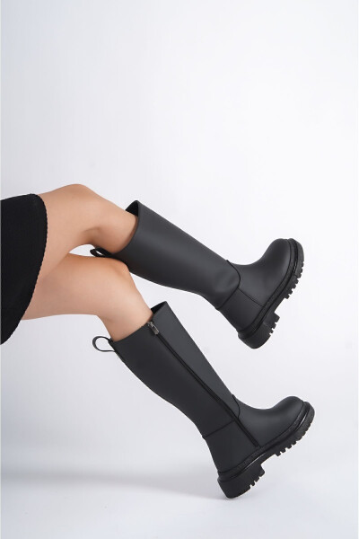 Women's Black Matte Thick Sole Zippered Casual Boots - 1