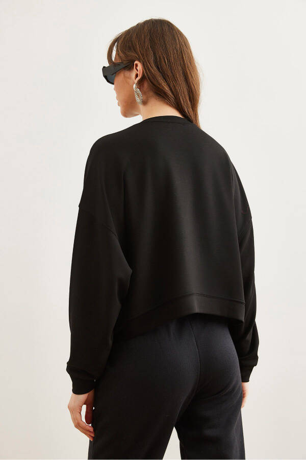 Women's Black Modal Touched Premium Oversized Relaxed Sweatshirt SWT-19000713 - 4