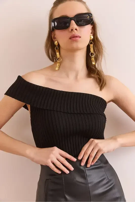 Women's Black One Shoulder Detailed Ribbed Knit Blouse BL - 8