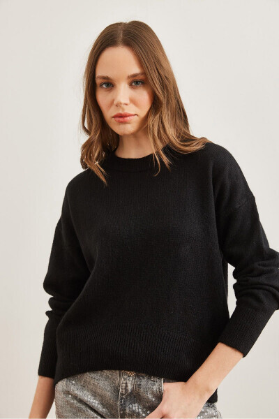 Women's Black Oval Neckline Basic Knitted Sweater KZK-19000914 - OLALOOK (1)