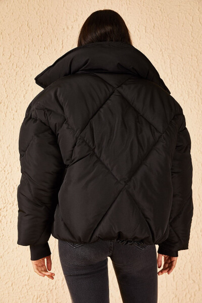 Women's Black Oversized Puffer Jacket - 16