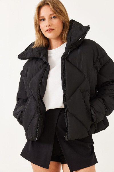 Women's Black Oversized Puffer Jacket - 6