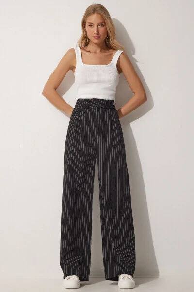 Women's Black Pleated Wide Leg Trousers GK00008 - HAPPINESS İSTANBUL