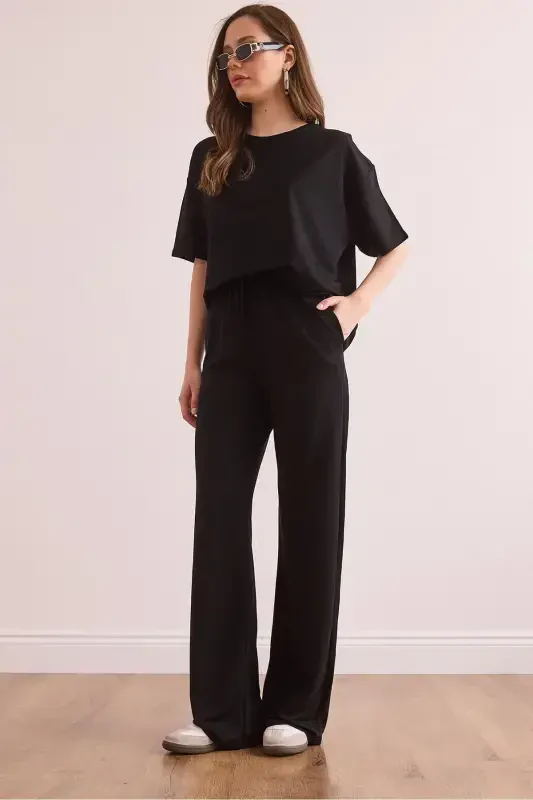 Women's Black Pocketed Pants and T-Shirt Set TK - 1