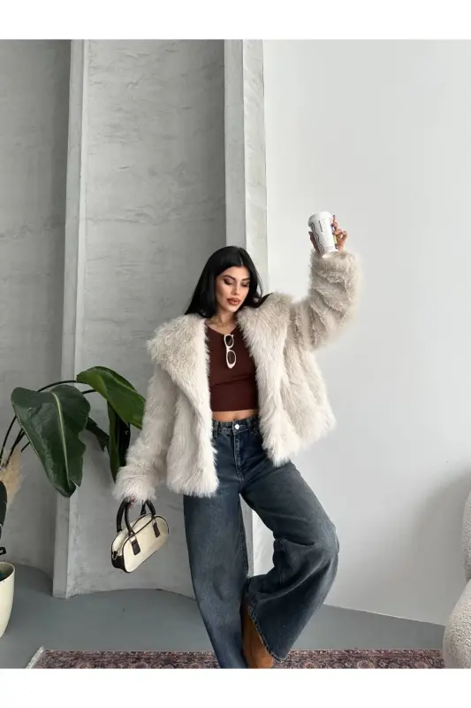 Women's Black Premium Plush Winter Faux Premium Fur Coat-White - 3