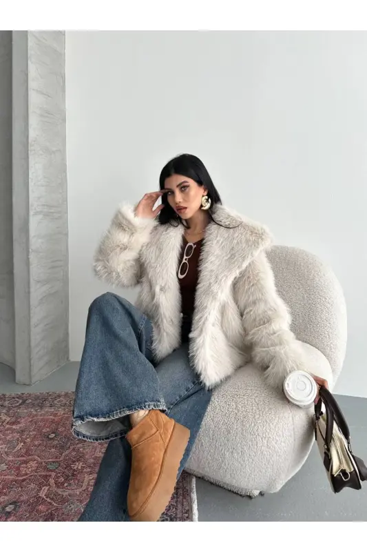 Women's Black Premium Plush Winter Faux Premium Fur Coat-White - 1