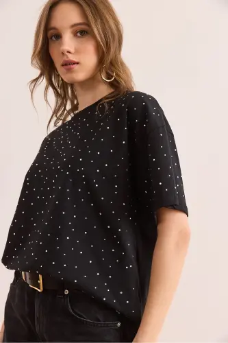 Women's Black Printed Stone Detailed Regular Fit T-shirt T - 4