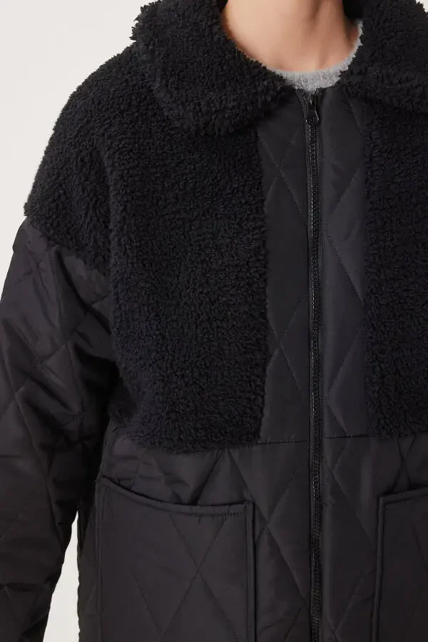 Women's Black Quilted Coat with Plush Detail DD01284 - 5