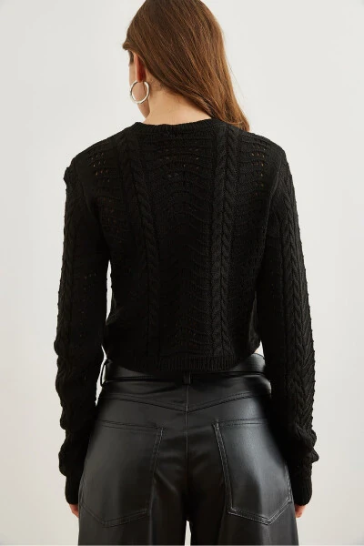 Women's Black Ribbed Wave Crop Pullover KZK-19000822 - 4