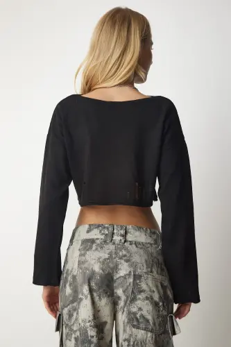 Women's Black Ripped Detail Knit Crop Sweater Kİ00097-Black - 5