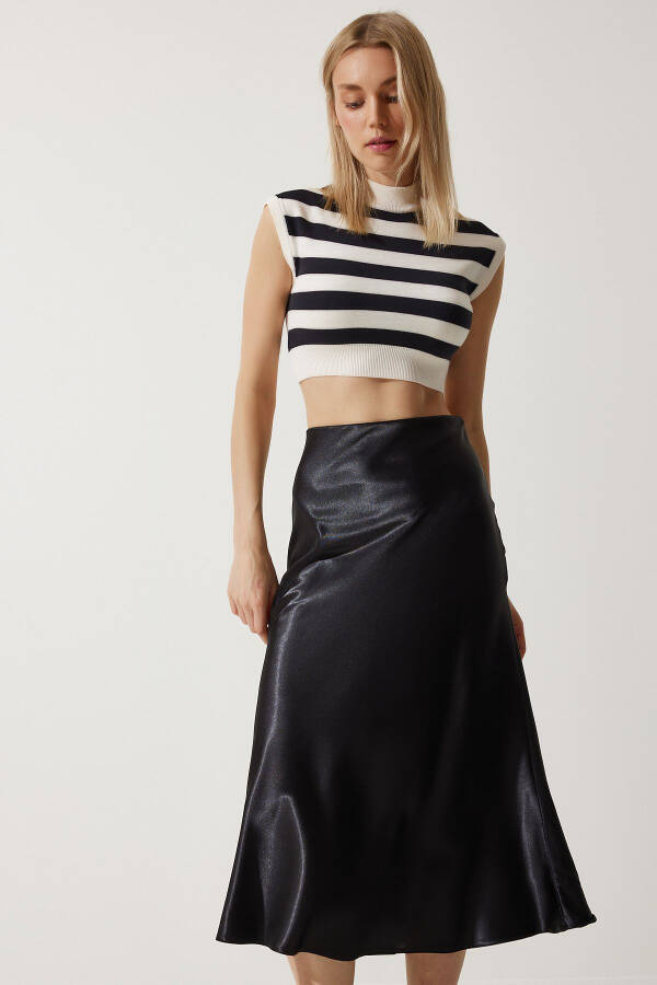 Women's Black Satin Surface Skirt DD01144 - 2