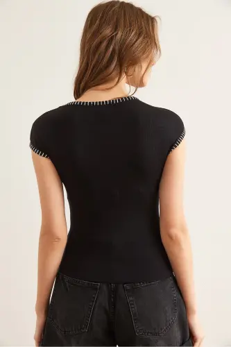 Women's Black Seam Detailed Soft Touch Flexible Blouse BL - 9