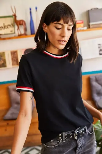 Women's Black Sleeve and Collar Detailed T-Shirt TSH-190005 - 6