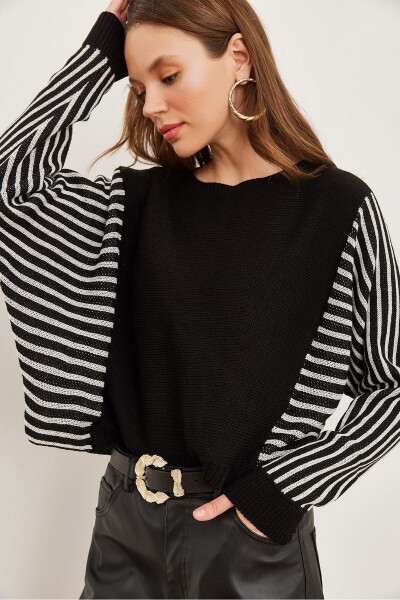 Women's Black Sleeve Detail Knitted Pullover KZK-19000817 