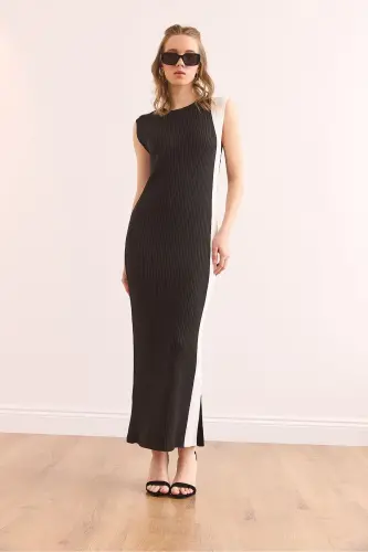 Women's Black Slit Color Detailed Maxi Knitted Dress - 6