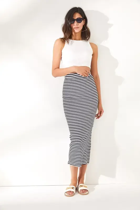 Women's Black Slit Striped Lycra Midi Skirt ET - 3