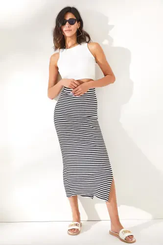 Women's Black Slit Striped Lycra Midi Skirt ET - 6