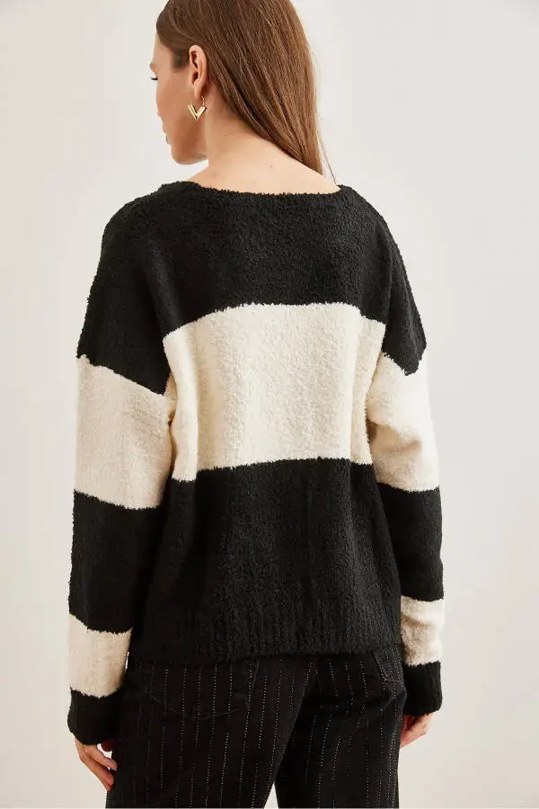 Women's Black Soft Textured Thick Stripe Knitted Sweater WMN-19000823 - 6
