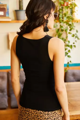 Women's Black Square Neck Chest Patch Basic Tank Top BLZ-19000905 - 1