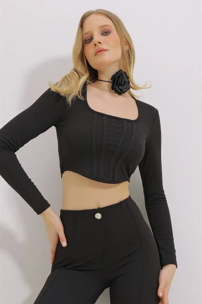 Women's Black Square Neck Front Stitched Crop Blouse ALC-X11437 - TREND ALAÇATI STILI (1)