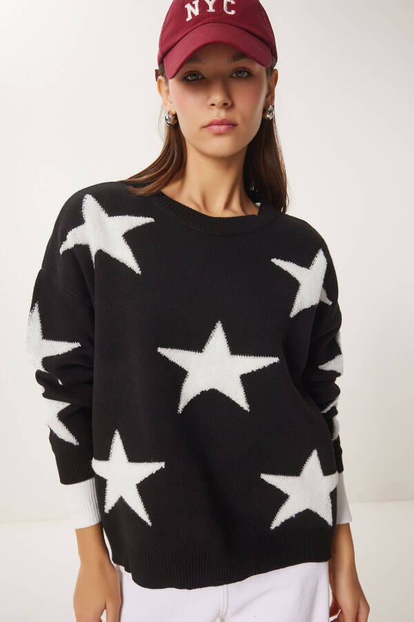 Women's Black Star Embroidered Oversize Knit Sweater VN - 5