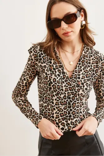 Women's Black Stone Cross Neck Ribbed Stretch Leopard Blouse - 3