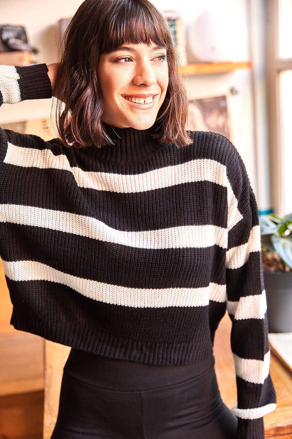 Women's Black Striped Half Fisherman Crop Knit Sweater KZK-19000402 - 1