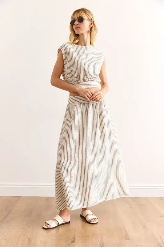Women's Black Striped Side Zippered Midi Flared Muslin - 4