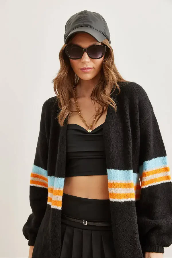 Women's Black Striped Soft Texture Knit Cardigan HRK-19000299 - 6