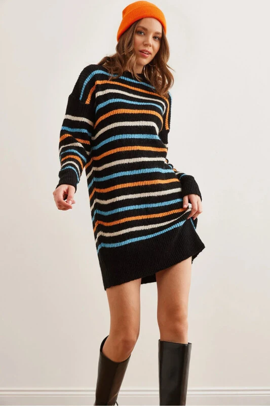 Women's Black Striped Soft Textured Knitwear - 1