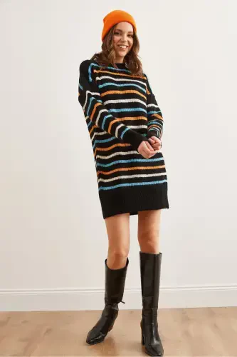 Women's Black Striped Soft Textured Knitwear - 3