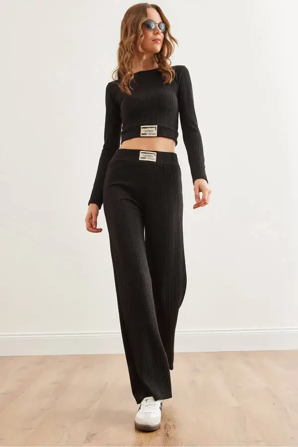 Women's Black Textured Badge Top and Bottom Set TKM-19000314 - 1