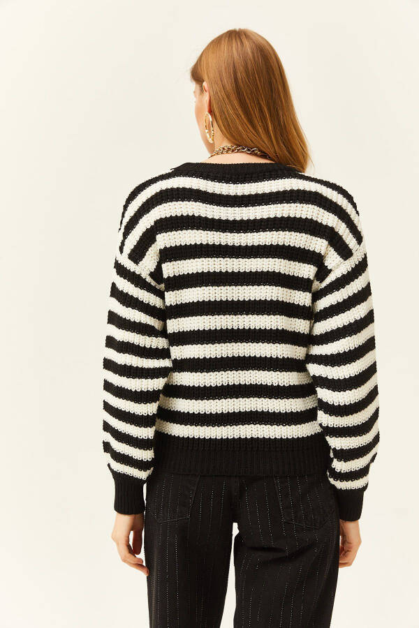 Women's Black Thessaloniki Knit Striped Soft Textured Tricot Sweater KZK-19000736 - 6