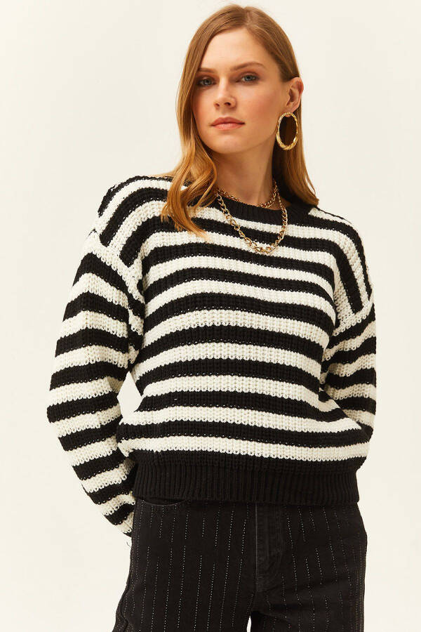 Women's Black Thessaloniki Knit Striped Soft Textured Tricot Sweater KZK-19000736 - 1