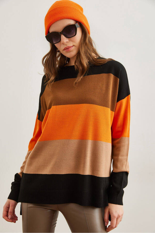 Women's Black Thick Color Block Knit Sweater KZK-19000824 - 1