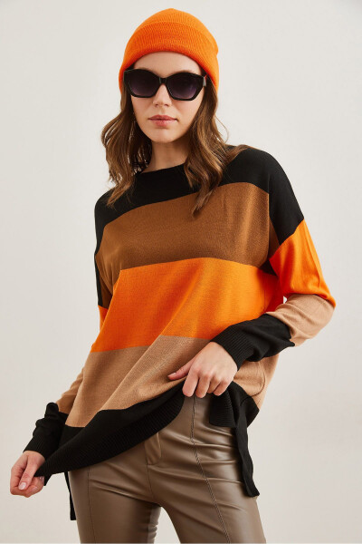 Women's Black Thick Color Block Knit Sweater KZK-19000824 - 3